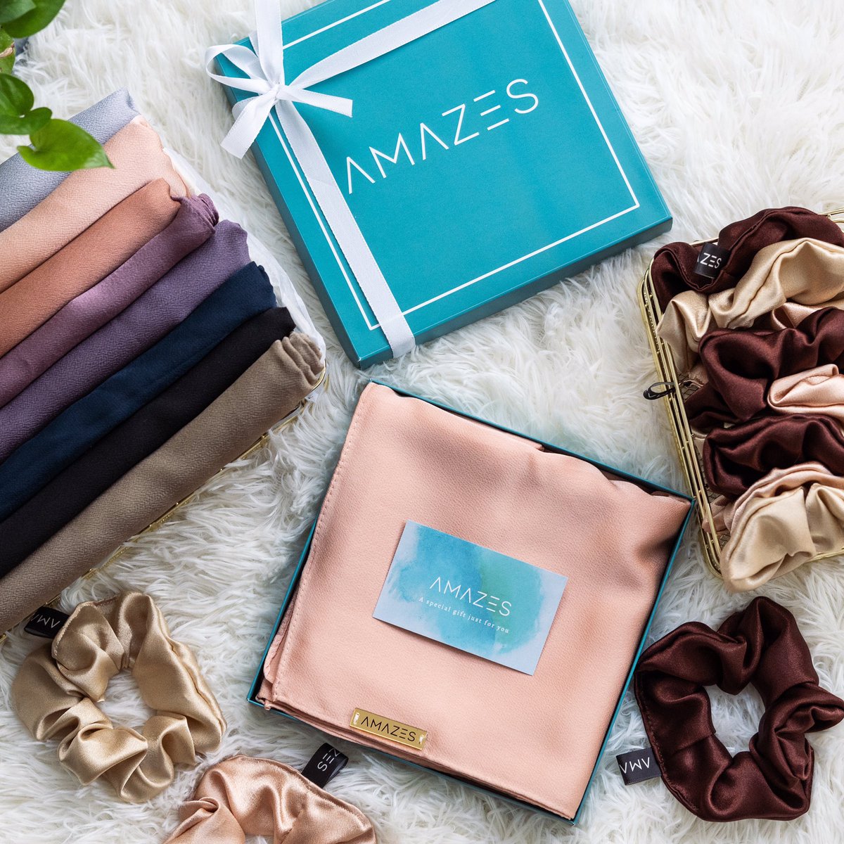 amazeshijab_'s tweet photo. BIRTHDAY MIRA LAGI SEMINGGU NI! NAK BAGI APA EH🙈

Haa, pm je Amazes Hijab/ dropship kita, kami boleh suggestkan giftbox tudung dengn harga yang sangat sangat berpatutan , kualiti tiptop, siap ada free gift dan free wish card lagi😘

#amazeshijab #giftbox #giftboxmurah #hadiah https://t.co/n30xTCuhEA
