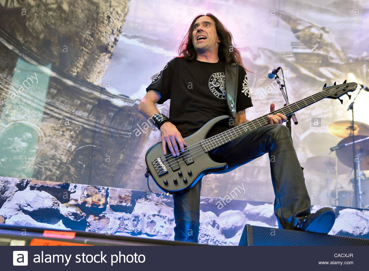 NoClass_Radio's tweet photo. 29 de abril de 1966. Nace Greg Christian en Pleasanton, California, Estados Unidos. Fue bajista de la banda Testament. #GregChristian #Testament https://t.co/i6xiDme1W6