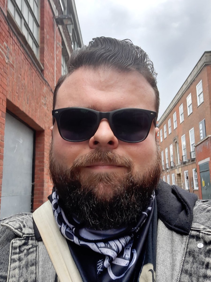 TheRealBatDan's tweet photo. Being back in Lincoln on a Thursday brings back some memories. Also, I finally got my hair cut again https://t.co/f5T1lQqZWM
