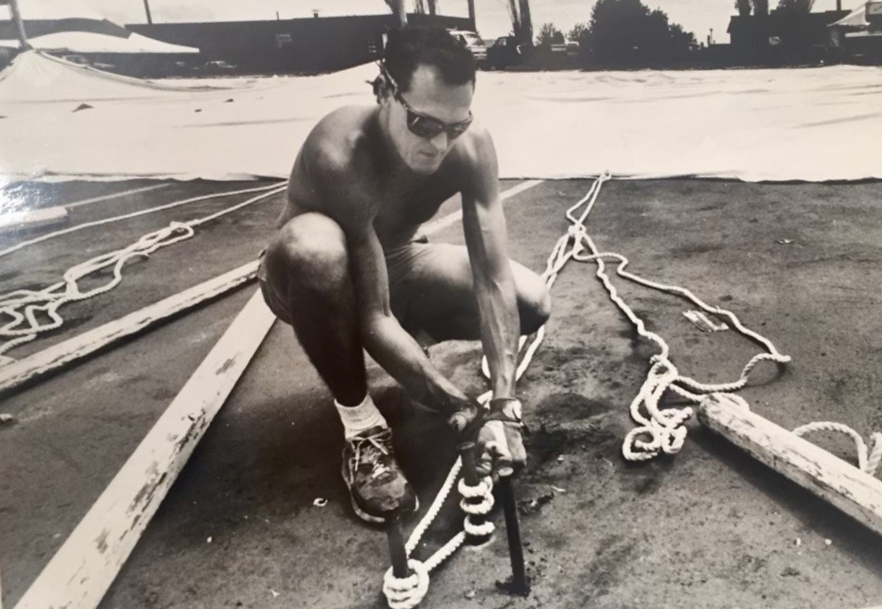 Longtime volunteer Kraig Rudstrom takes a week of vacation every June to join his fellow HOFers Erik Nelson &amp; Joe Hietala on the Canal Park setup crew #throwbackthursday #gmas21

His favorite saying? "Many hands make light work."