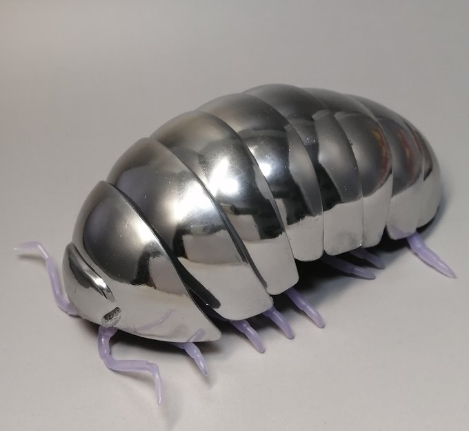 メッキシルバーだんごむし

このマーカー完全に硬化しないような気がする('・ω・) 