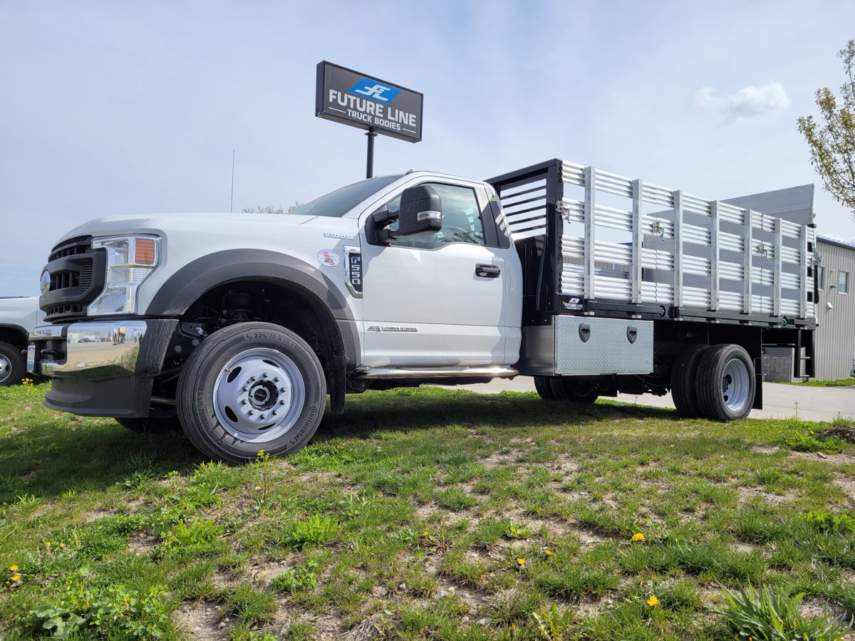 futurelinellc's tweet photo. Thank you to @TheWeitzCompany for choosing Future Line products. Installed is a Future Line 14' heavy-duty platform, Weather Tite underbody toolboxes,  stake racks and a @TommyGateLift 2k Railgate.
#HaulMoreDoMore #GetStuffDone #BetterBodyMfg #FutureLineBodies https://t.co/UyeqXe32tE