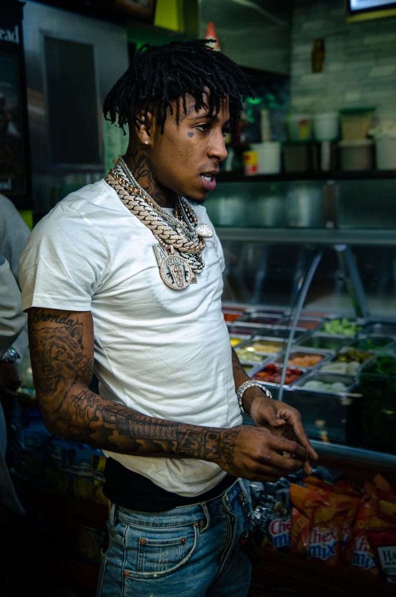 _reaperssschild's tweet image. NBA YoungBoy has now spent 92 consecutive weeks in the top 10 of the Rolling Stone top 500 artists chart

the only other artist to do this is Drake.