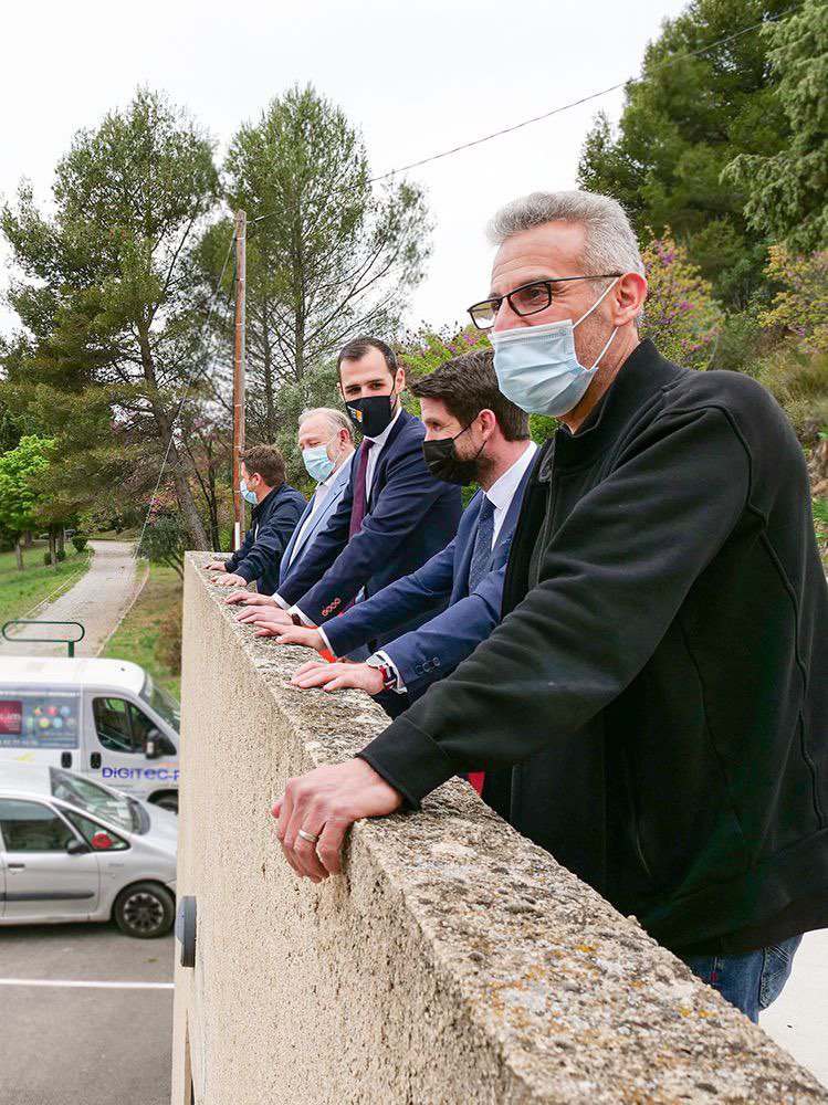 🤝Visite de terrain à #Manosque où mon ami <a href="/camillegaltier/">Camille Galtier</a> et son 1er adjoint Alain Demoulin m’ont fait découvrir les infrastructures sportives et sociales. Le soutien de <a href="/MaRegionSud/">Région Sud</a> sous l’impulsion de <a href="/RenaudMuselier/">Renaud Muselier</a> est omniprésent et apprécié. 

#partenariat #regionsud
