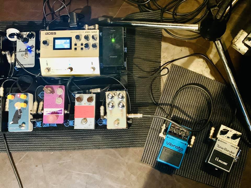 chordstroke's tweet photo. ADVENT メンテに出して Clarity
そしてさっそく TB2も!
#BOSS
#1995fx
#JRAD
#NoNameEffects
#AnimalsPedal
#DurhamElectronics
踏めば即 いい音返す ペダルたち
どれも御機嫌 麗しかった https://t.co/rSytqbDSjo