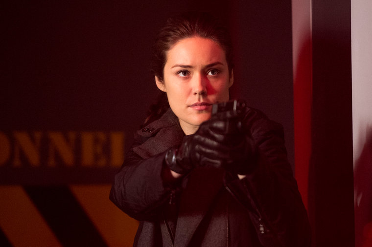 Happy Birthday to Megan Boone !  