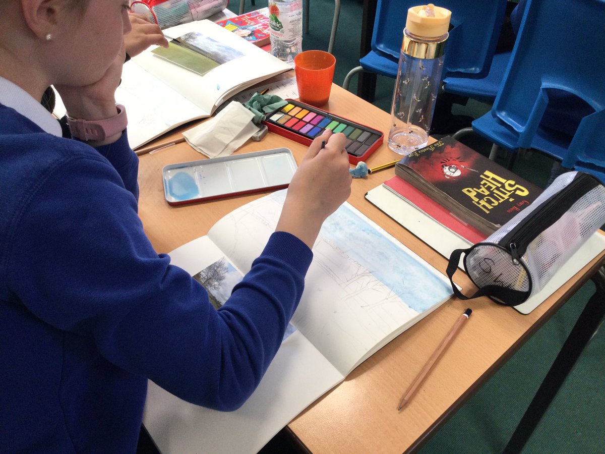 LydgateY6H's tweet photo. Lydgate’s very own artist - Mrs  Chaudry- delivering an art lesson to the Year 6 class on how to use water colours to paint a landscape. https://t.co/4KmybodUYq
