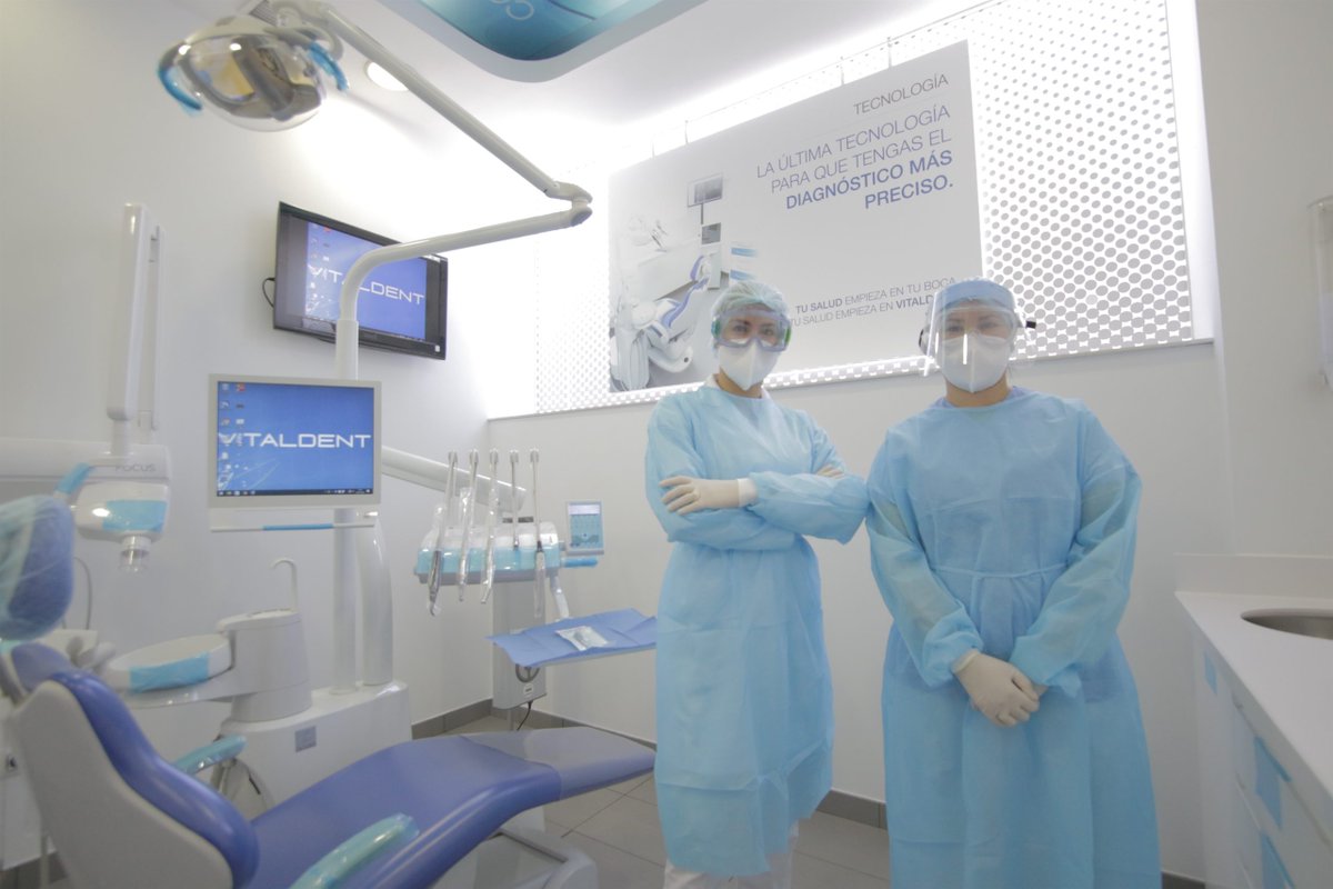 frenoalictus's tweet photo. El año pasado @Vitaldent_es recibió el sello de reconocimiento #BrainCaringPeople por parte de la Fundación Freno al Ictus por su compromiso con la sociedad a través del proyecto #VitaldentContraElIctus. #EspacioCerebroprotegido

 https://t.co/5mouIUg0zJ  @NoticiasDeEs https://t.co/HiH2R96iHE