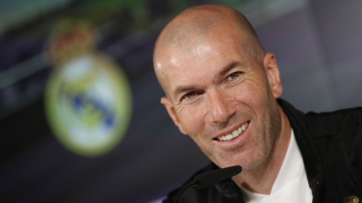 6. Zinédine Zidane Zizou a tout gagné au Real Madrid, a battu tous les records possibles et est encore en lice aujourd'hui pour gagner la Liga et la C1. Il est l'un des meilleurs coachs du monde et l'un des plus demandés.