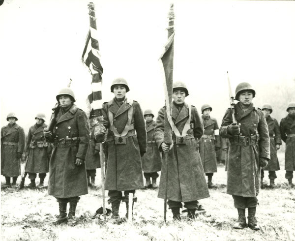 Japanese Americans formed the US Army's Nisei 442d Regimental Combat Team (RCT). It fought extraordinarily hard in  #Italy, Southern  #France, etc. It is one of the most decorated units ever in US  #history.  #WW2  #WWII  @centerepublican  @CALUSA18  @milmodelscene  @coloner_raideen