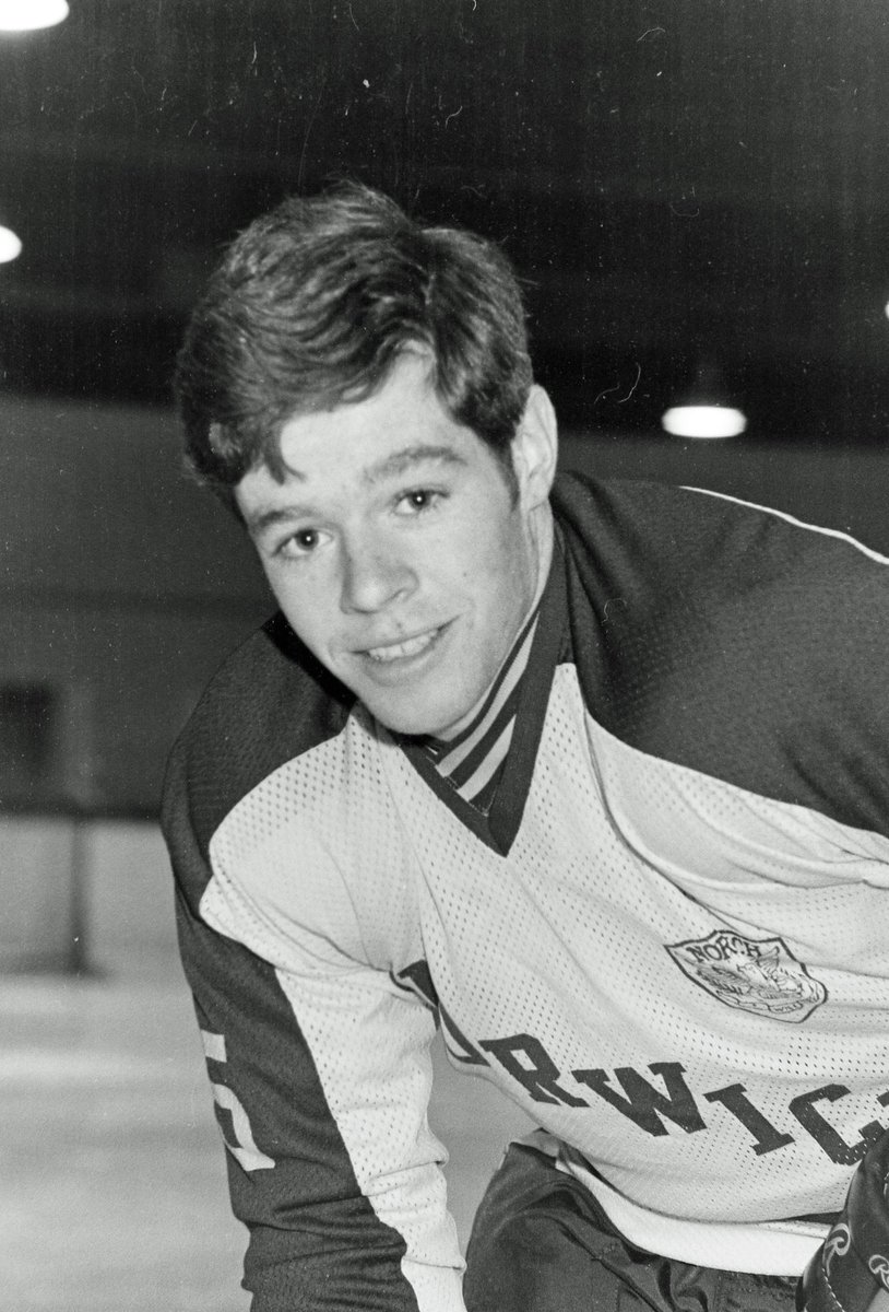 KerryPhayre's tweet image. My challenge to match donations to my LLS campaign thru 5/5 is going well. I will match up to $5,555.55 in honor of my brother Mike who lost his battle with Leukemia in 2017. Here he is in his Norwich hockey uniform #5. Go to phayresfighters.com to donate @NorwichCadets⁩