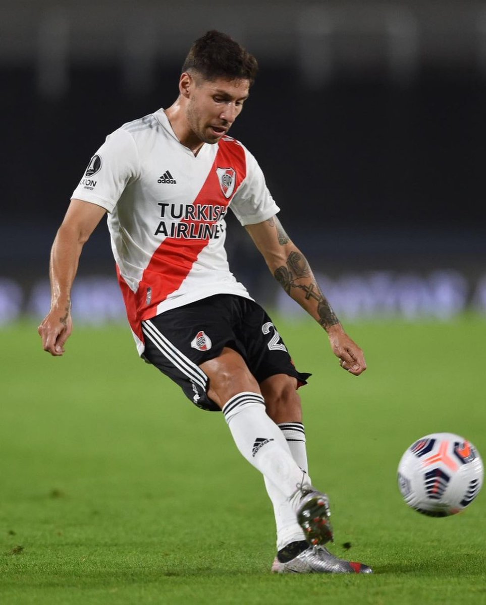 gonzamontiel29's tweet photo. Justos seguimos creciendo ⚪🔴⚪
#CopaLibertadores 🏆 https://t.co/dP7m2uMHdz
