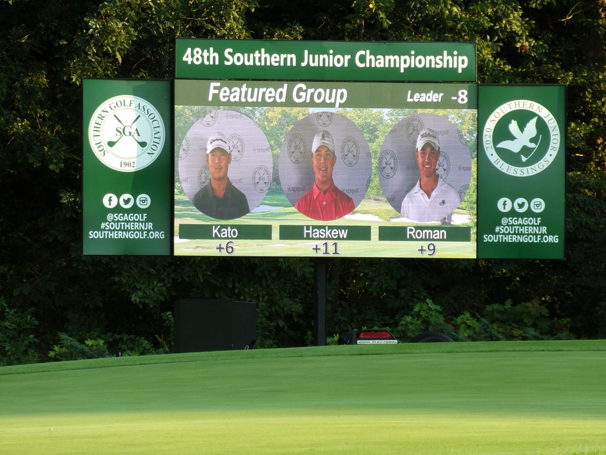 InsaneImpact's tweet image. Mobile LED offers the benefit of location flexibility and adjustable viewing angles in golf settings. Engage, inform, and monetize with MAX golf! #ledscreenrental #ledscreentrailer #maxmobileled #golf #countryclub