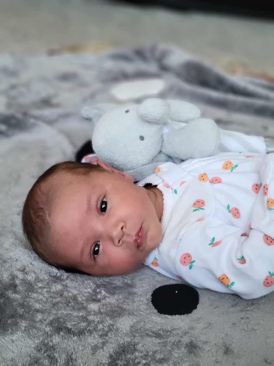 NBeauLeher's tweet photo. My beautiful daughter Charlotte. I can’t believe you will be one month in a week! https://t.co/URFH06lnbM