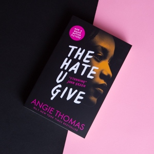 Secondary schools who sign up to run a #Readathon will have the awesome 'The Hate U Give' by Angie Thomas in their free kit. While stocks last! 
Kindly donated by @WalkerBooksUK
To order your FREE kit go to 
https://t.co/m43bQSi8cA https://t.co/klyjj7aMIS