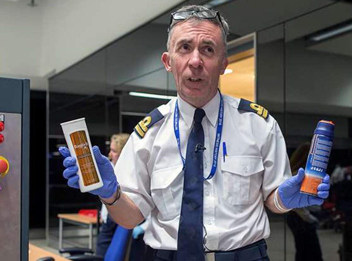 NiecyOKeeffe's tweet photo. Watching #StopSearchSeize and this fella keeps calling a guy who flew in from Bolivia both “Bud” and “Amigo.” How in the name of crap did this guy get that job? He’s the worst 1st port of call, as a 1st impression of Irish ppl, as it’s possible to get. 

“Alright bud, yeah?” https://t.co/rIb7hrUxEm