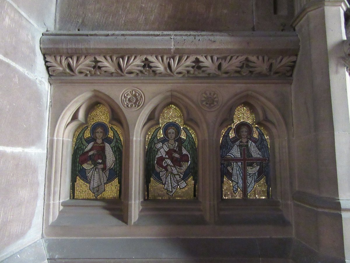  #AprilAngels St John the Baptist, Alford (Part 2!)A beautiful church in  #Cheshire - I visited to see the  #Salviati reredos. Delighted to find many other lovely features  @PosyHill1  @StroudStory  @todbooklady  @ColorsAndStones  @BSMGP 1/4