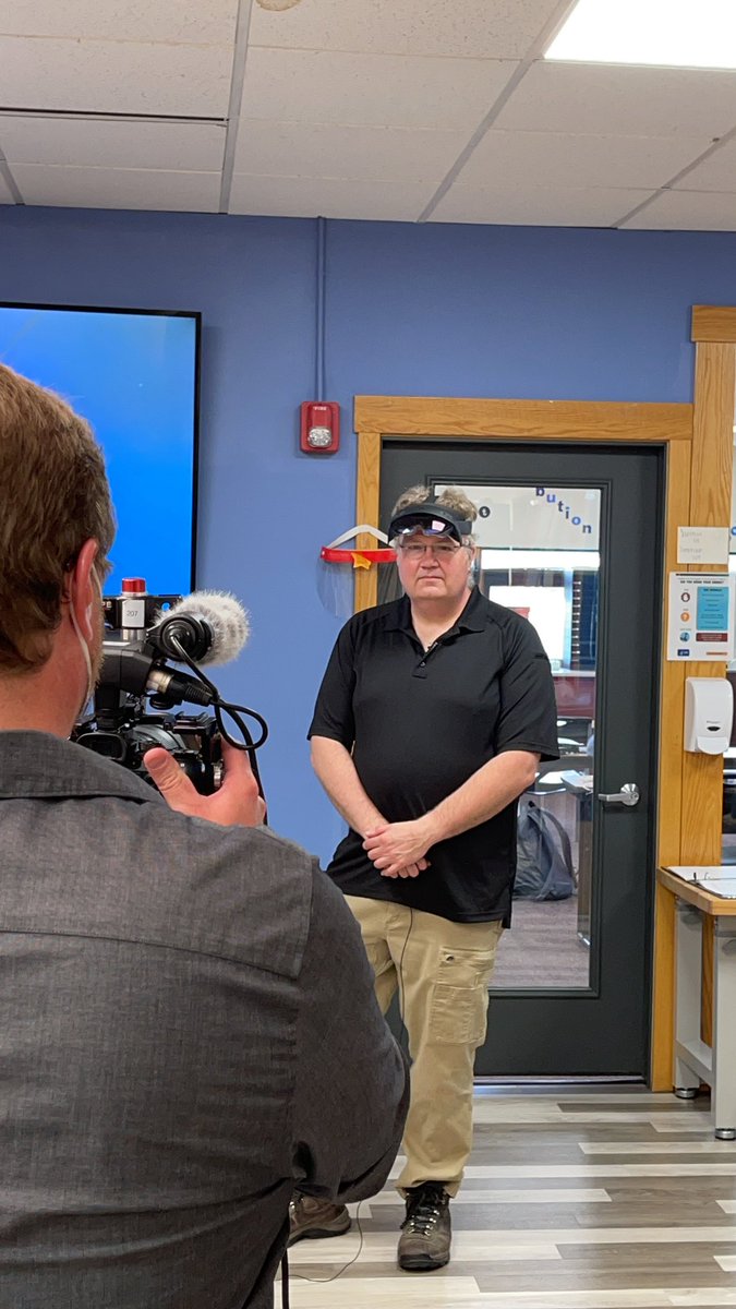 Dr. #JonnathanBusko post <a href="/HoloLens/">Microsoft HoloLens</a> training session with <a href="/ZGJR/">Rafael Grossmann, MD, MSHS, FACS 🇻🇪🇺🇸</a> talking about the potential for Augmented Reality and Hololens 2 to disrupt healthcare here in #Maine #xr #augmentedreality