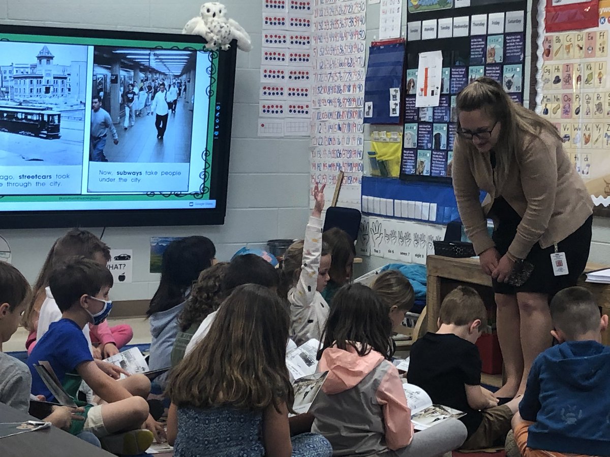 Incredible work was happening <a href="/camp_station/">Station Camp Elementary</a> this morning! Second graders dug deeply into Bone Button Borscht with <a href="/cecilygalo/">Cecily Galanopoulos</a> , Mrs. Williams class @4thgradeismyjam evaluated an exemplar &amp; wrote about myths, and Mrs. Leggett class explored text features with Transportation text.