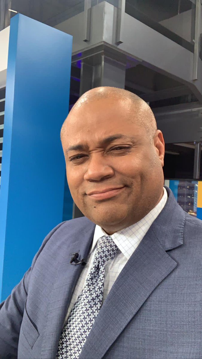 The look you get from NABJ’s Region III Director Rod Carter, when he finds out you haven’t applied for the NABJ Student Projects. 🌿👀🌿

Click this link to apply: thenabj.wufoo.com/forms/wnisg020…

#nabjsp #NABJbaby <a href="/Dorothy4NABJ/">Dorothy Tucker NABJ</a> <a href="/NABJ/">#NABJ Headquarters ✊🏾🖊️🎙️💻 📷 🎥 📝 🔈</a> <a href="/datganttgyrl/">Carol Gantt</a>