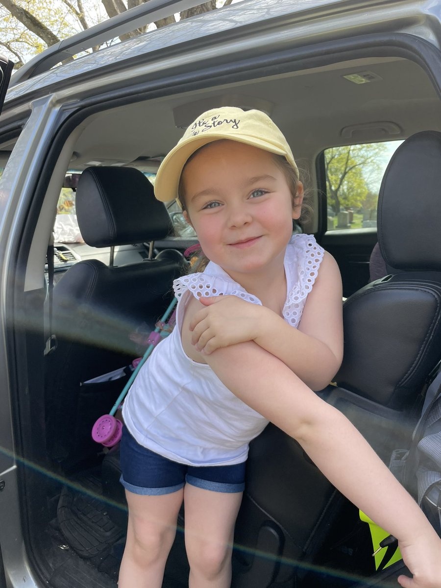 TKKSwiftie's tweet photo. My little #SecondGenerationSwiftie who is a result of my very own #Lovestory ππ @taylorswift13 @taylornation13 @CapitalOne #tsxcapitalone ππππ#SeniorSwifties https://t.co/6lu5J7QJgM