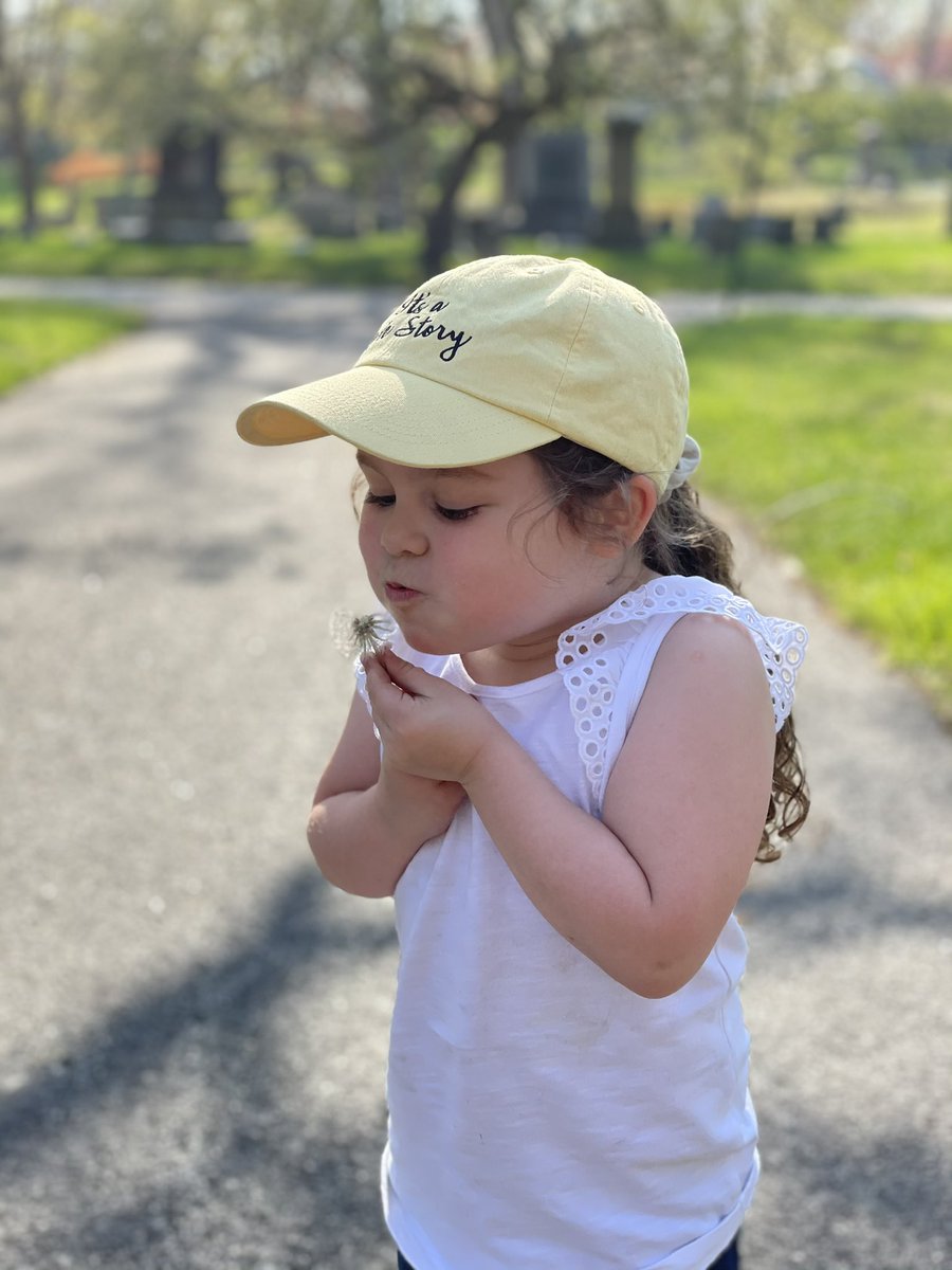 TKKSwiftie's tweet photo. My little #SecondGenerationSwiftie who is a result of my very own #Lovestory ππ @taylorswift13 @taylornation13 @CapitalOne #tsxcapitalone ππππ#SeniorSwifties https://t.co/6lu5J7QJgM