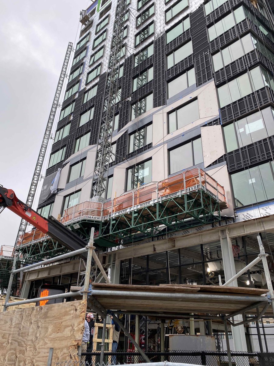 some good looking @purefreeform panel going up on 7INK, Boston's first coliving building.  This tower will be *insert chef's kiss* <a href="/InkBlockBoston/">Ink Block</a> <a href="/starcity/">Starcity</a> <a href="/cranshawbuilds/">Cranshaw Construction</a> <a href="/ElkusManfredi/">Elkus Manfredi Arch.</a>