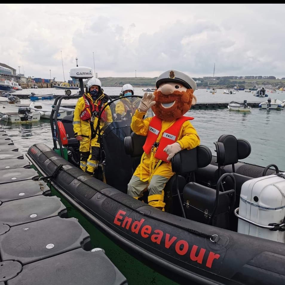 FastboatScilly's tweet image. We had a special VIP crew member today with an important tasking. Stormy Stan had to visit all the off-island schools to personally thank all the amazing children for their hard work and fantastic fund raising efforts doing the"Mayday Mile" for the @RNLI @StMarysRNLI #scilly