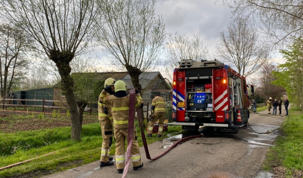 Loods in brand aan De Kuilen in #Gemonde - ..