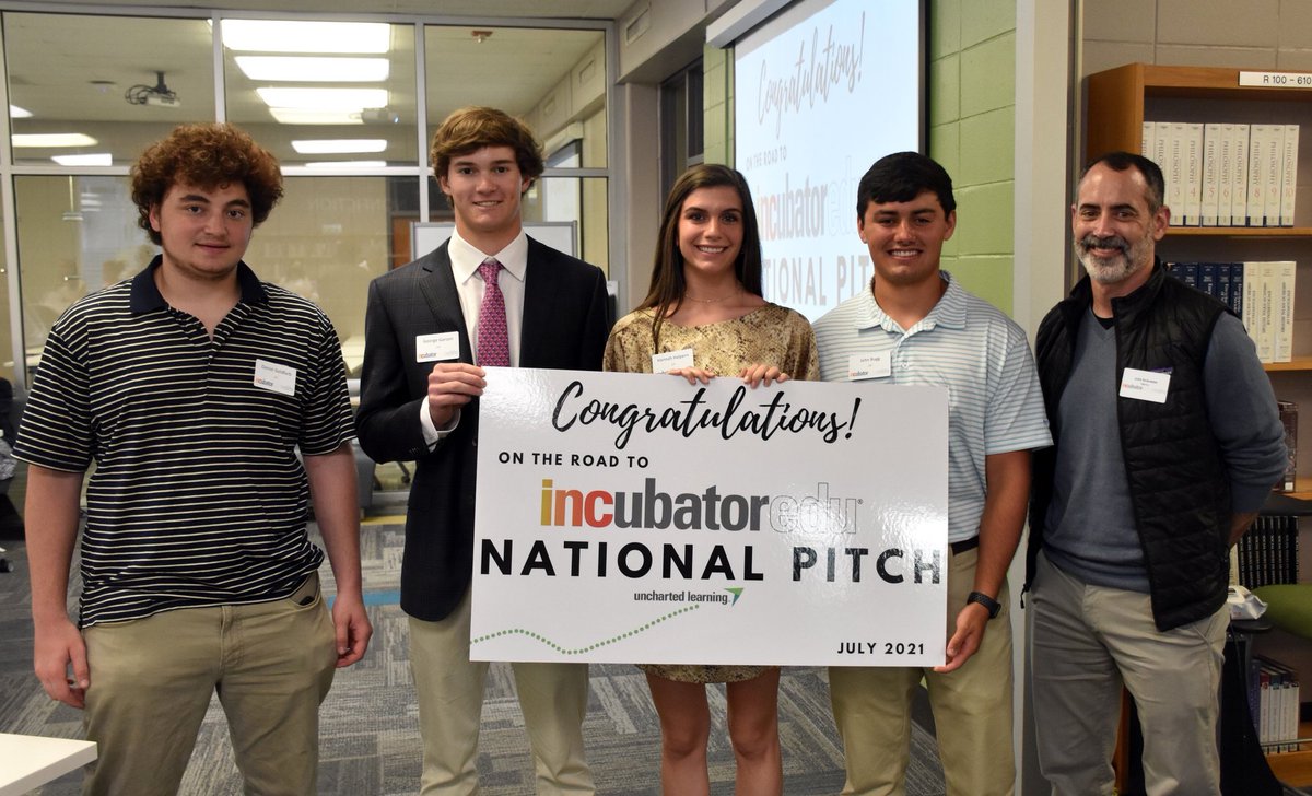 mbINCubator's tweet photo. Our students did a great job at pitch night! Congratulations to ZYP for being selected as the team we will nominate for the INC National pitch! @mtnbrookhs @incubatoredu #spartanbiz https://t.co/EOcwdawEy6