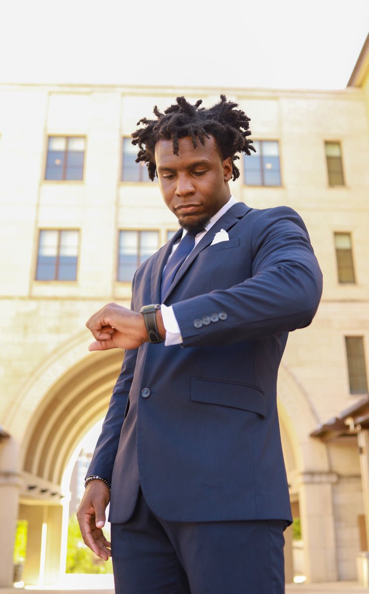 EvanBookman's tweet photo. Let the growth, learning, and relearning continue. #TXST21

• B.A. in Political Science, African American Studies &amp; Geography Minor
• Served as the President of 3 orgs (NAACP Unit 6875-B, BPC, &amp; BMU)
• Mr. Black TXST 2018
• TXST NSLS
• Graduate School ⏳

May 13th @ 10AM 🎓 https://t.co/UOCN5cWyjA