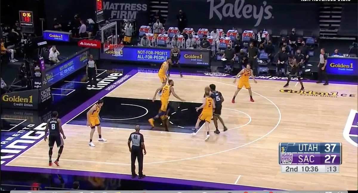 9/Like seriously, this is great collective defense. Haliburton actually gets a clean look here because Jones moves on the screen so Joe can't get back in front. But it hardly matters. That pullup is Haliburton's ONLY option here, because everybody else is one step from their man.