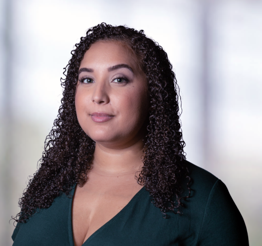 resilientcoders's tweet photo. "I use my data and soft skills when writing code to give users the best experience possible. My attention to detail allows me to create clean code with human centered design. I'm a people driven data person &amp; your next software engineer." Meet Monica: https://t.co/ZEX1ULFCKX https://t.co/oNTbwfVJKK