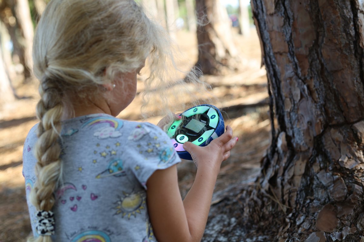 The #weekend is coming!🌞
Bring the #kids #outside for some playtime with The Countdown #Game. It's small size makes Hide &amp; Seek Mode great for any location.

Tailor #play from #toddler to teen with an adjustable difficulty setting.

#AmazonPrime Delivery: amazon.com/Outdoor-Games-…