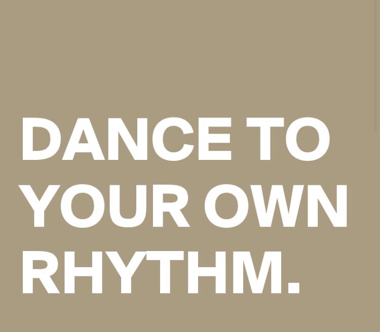 Happy International Dance Day movers and makers!

We out here. 

#TheMDC #MDCFilms #screendance #dance #film #danceonfilm #art #digitalart #internationaldanceday #dancingthroughlife #dancetogether #dancetoyourownrhythm #dancetoyourownbeat #forwardmovements #thursdaythoughts