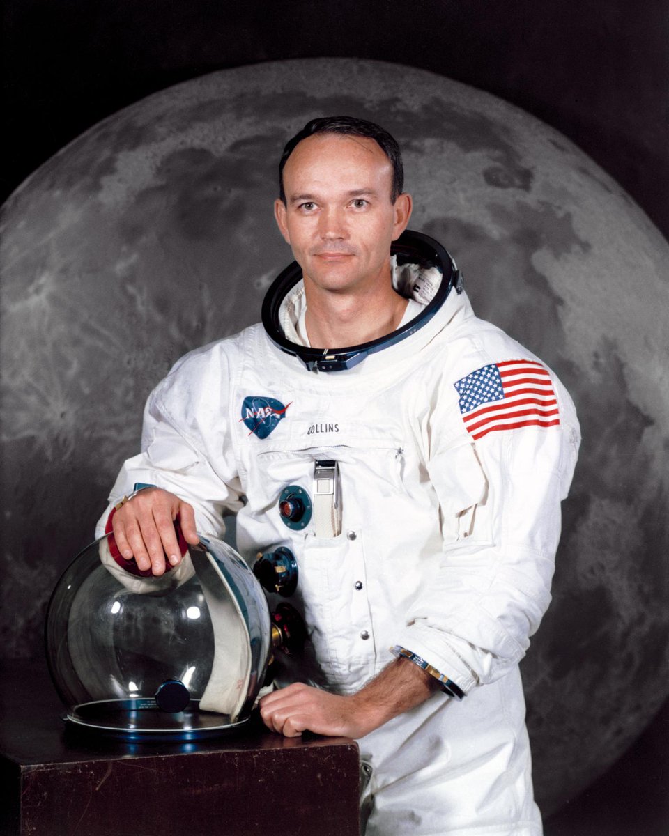 RobMcLav's tweet photo. Saddened to hear of the passing of @AstroMCollins. Anyone with a passing interest in space would do well to read his book "Carrying the Fire". Widely regarded as the best of the memoirs of the Apollo astronauts, it paints a vivid picture of 1960s NASA. #Apollo11 #NASA #ESA https://t.co/2wXYiUpJFD