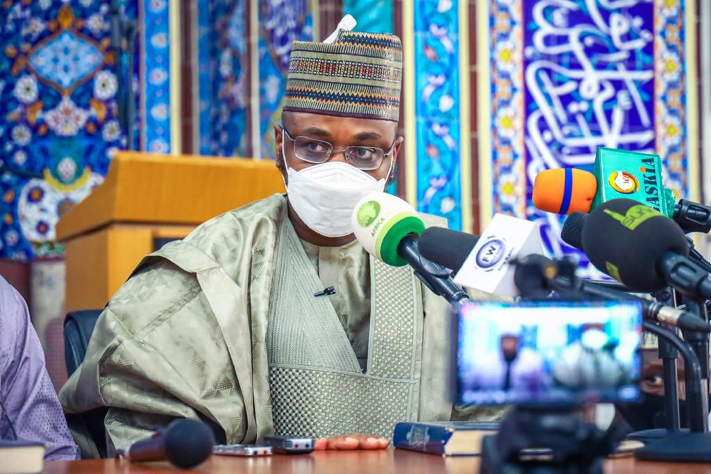 AbubakarTailor_'s tweet photo. Fatan Ansha ruwa lafiya #digitalsheikh @DrIsaPantami Tare da @ArammaAbdullahi Allah karma mana ibadun mu🤲. https://t.co/xWzQBSFyqu
