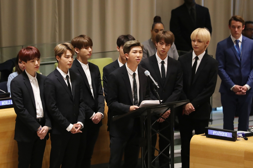 impact. LP accepting the Global Leadership Award at the UN Foundation, BTS speaking at the UN General Assembly for the launch of the “Generation Unlimited” partnership