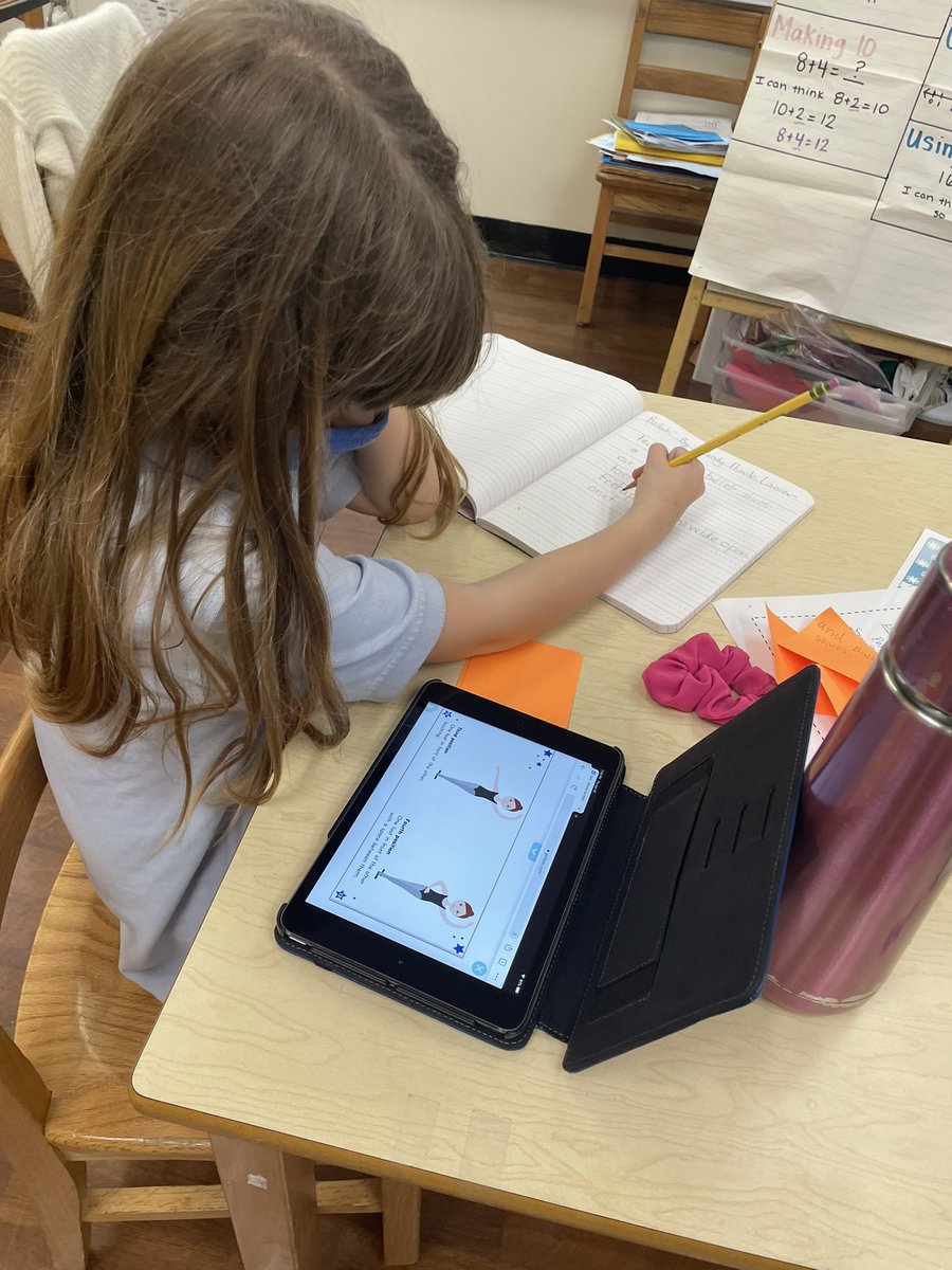 2ndGrade508's tweet photo. Researching for our PLP’s! https://t.co/ls5xUGh22s