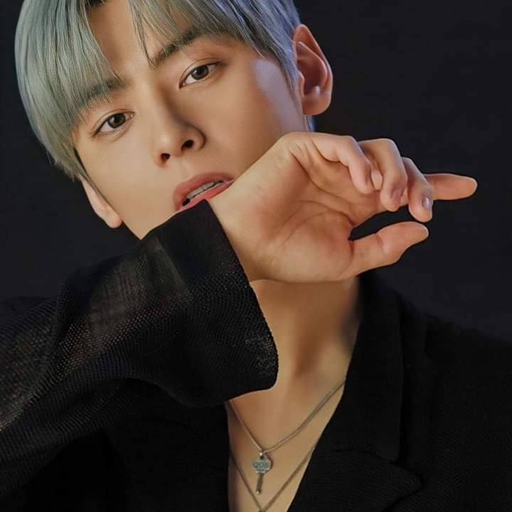 leyva_saby's tweet photo. Buenas tardes 🦋😎
#CHAEUNWOO #ASTRO #Astro_One3rdwin https://t.co/xJWk4smbK6