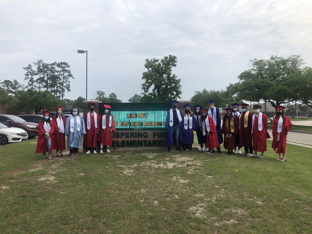SCHS seniors returned to their elementary school for their “Senior Walk” at Whispering Pines this morning!  Go Bulldogs!  We are proud of you!!!⁦<a href="/HumbleISD_SCHS/">Summer Creek High</a>⁩ ⁦<a href="/HumbleISD/">Humble ISD</a>⁩