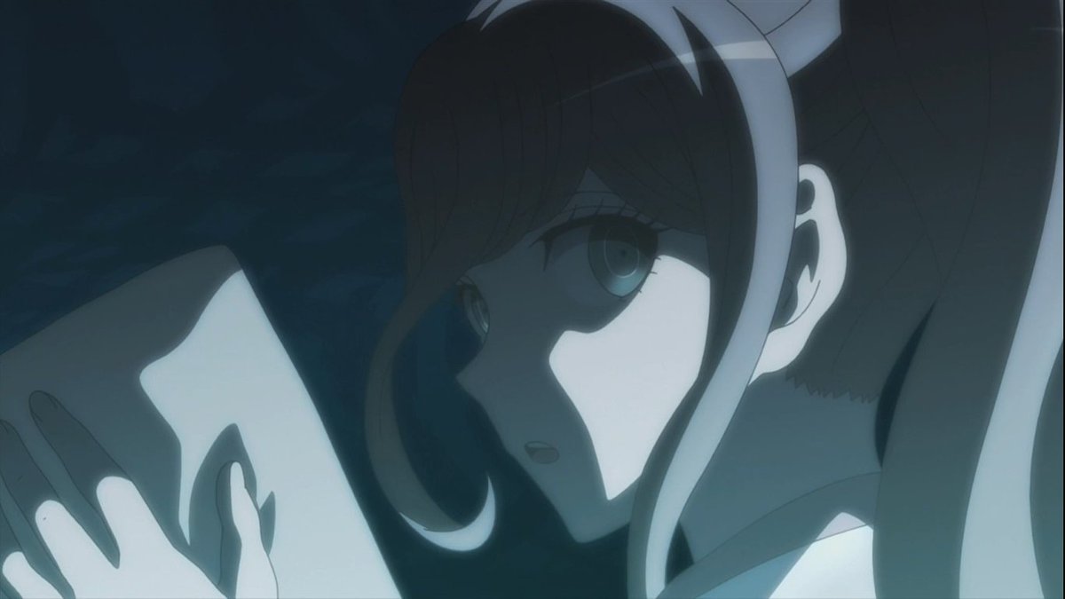 However, there are times when she seems to snap out of it. When Juzo hits the table, specifically with a loud bang, she makes this shocked expression, as if she were woken up. No one is looking at her at this moment, so she& #39;s not acting. +