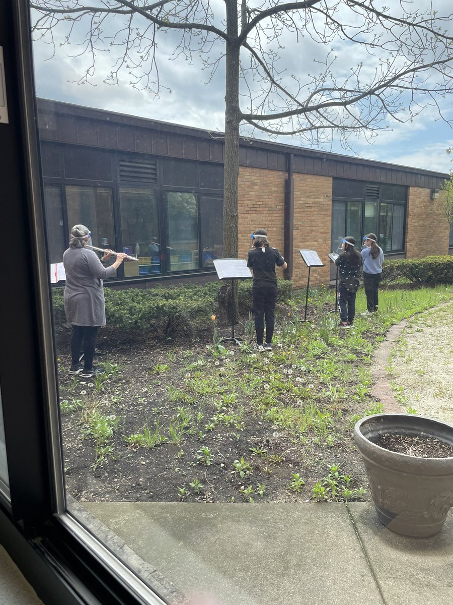 Samantha Eiseman tweet media