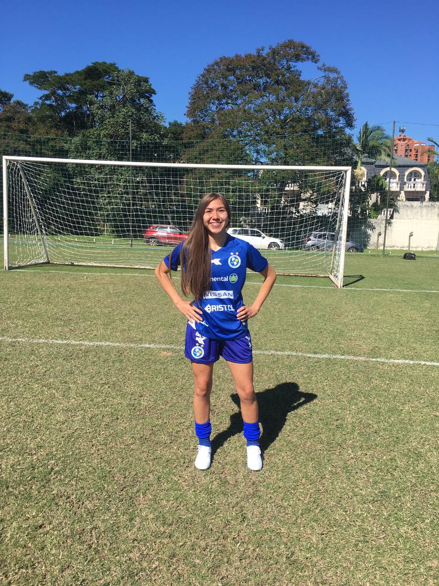 dani_miranda96's tweet photo. Como empezó/cómo terminó

[#HiloPy] La historia de una auténtica "gladiadora". 

A sus 20 años de edad, Arianne Quinto fue sometida -tiempo atrás- a una operación por un fibroadenoma mamario en la mama izquierda (tumores benignos).

Hoy, la exOlimpia es refuerzo de Sol de América https://t.co/2cb10iy9NL