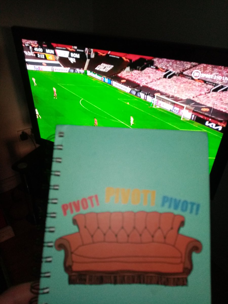 jaydmourinho's tweet image. #MUNROM
Roma with two crucial away goals. Inept defending cancelled out Brunos stunning opening goal. 
Right guys whom shall I add to #bustedsofa #jaysnotebook blacklist? #MUFC #ManchesterUnited #UEL #ManUtd