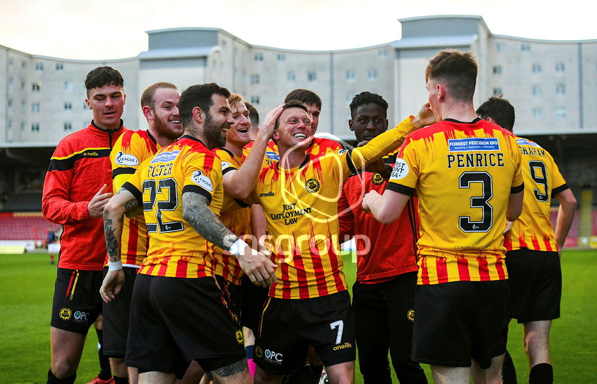 snsgroup's tweet photo. 🔴🟡👏 Congratulations to Partick Thistle who have won the Scottish League One title. 

@PartickThistle | @spfl https://t.co/czgOvPHEDH