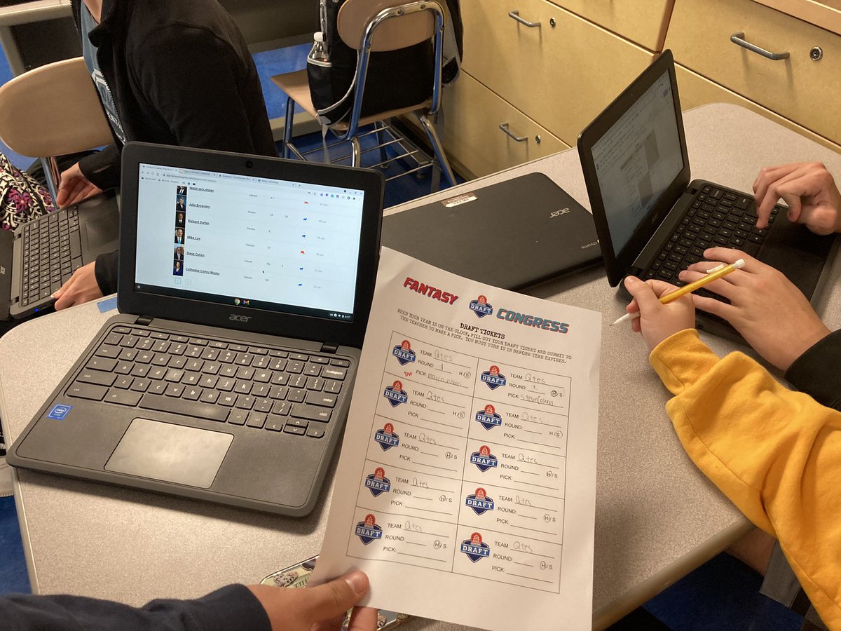 DHelmEDU's tweet image. It’s DRAFT DAY!!!!!!!  Kids were excited 😜 and dropping oohs and aahs 😧 and a half time a pick came in!  Round 1 complete...rounds 2-5 tomorrow!  #CONGRESSDRAFT