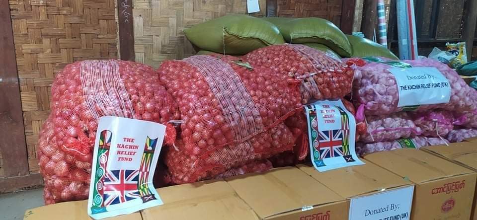 These Shan families have to stay in Pig Sties for shelter due to recent indiscriminate air strikes and shelling by Burma terrorist coup group in Mawmawk. Please support us so that we can help them! You can donate directly at kachinrelief.org.uk
#WhatsHappeningInMyanmar