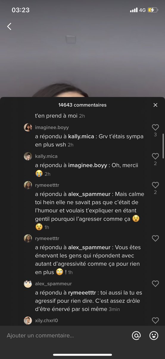 astro_VAP's tweet image. I got in some beef with Charlie d’amelio fan account