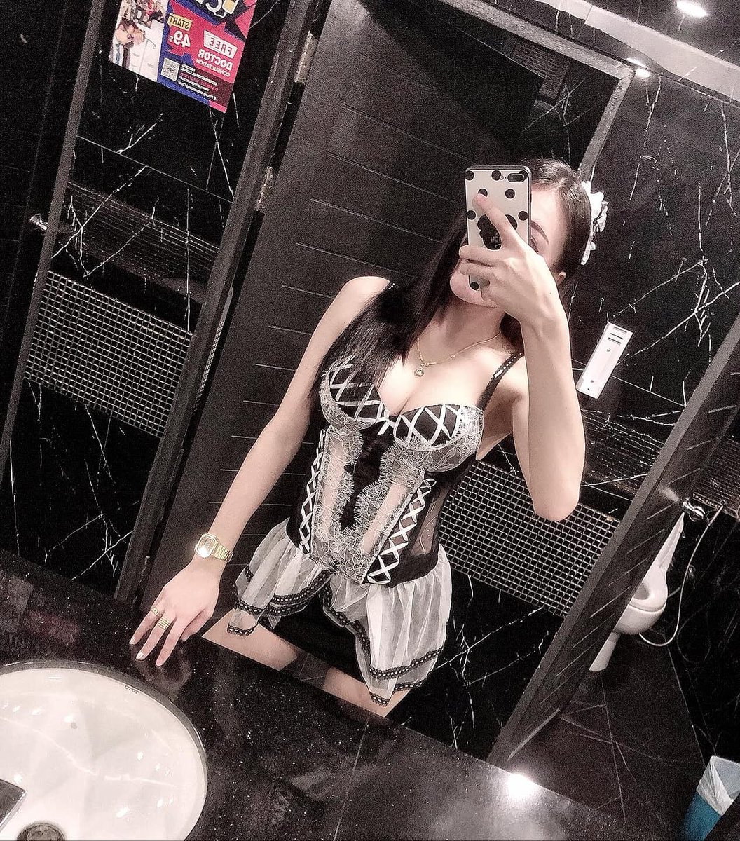 Wanida20799430's tweet photo. ไม่ชอบเลยอ่ะ เวลามีคนมาเล่นกับความรู้สึก ไม่ใช่ของเล่นนะเว้ย นี่คือของ อร่อย 😆
#แคปชั่น #แคปชั่นอ่อย #แคปชั่นเสี่ยว https://t.co/Uem1xbjA2v